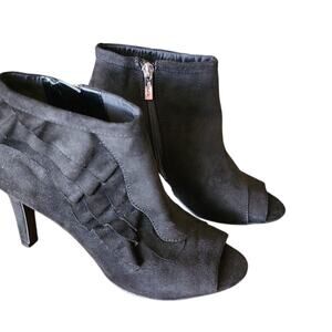 UNISA Black Ruffle Detail High Heel Booties Size 8M EUC